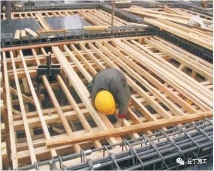 建設(shè)工程勘察與模板、混凝土工程施工操作要點